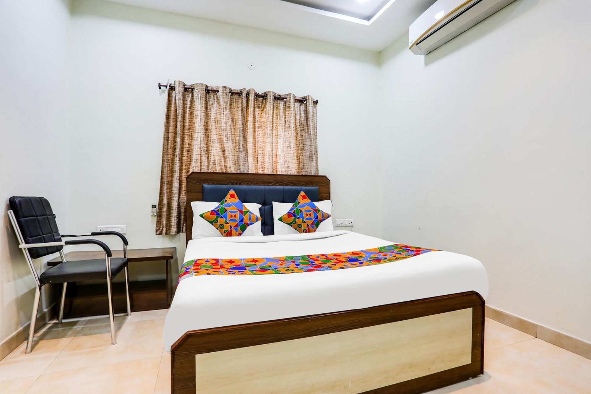 Fabhotel Johar Inn Rāipur Kültér fotó
