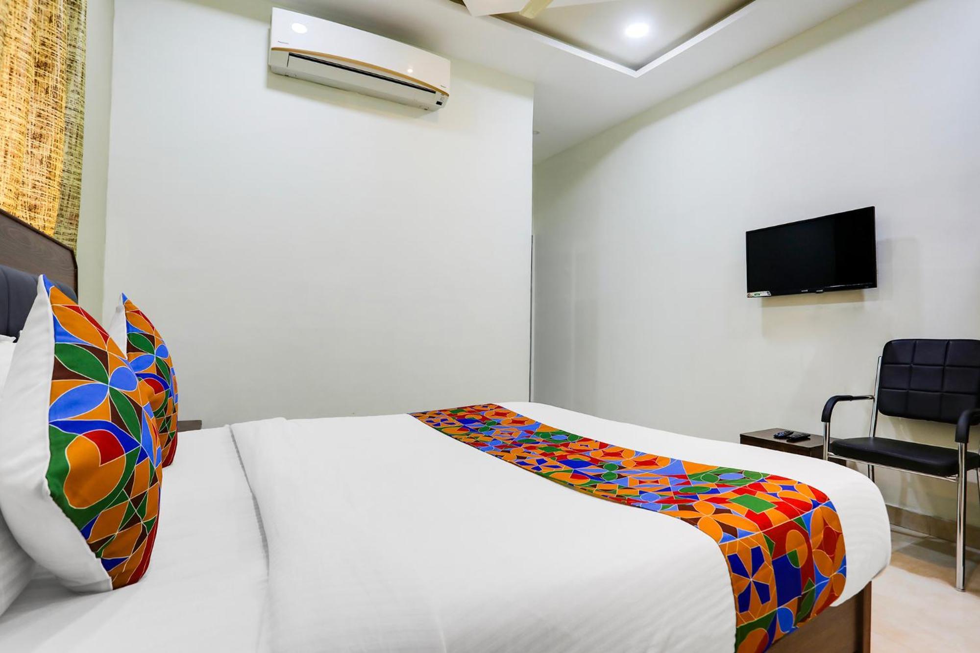 Fabhotel Johar Inn Rāipur Kültér fotó